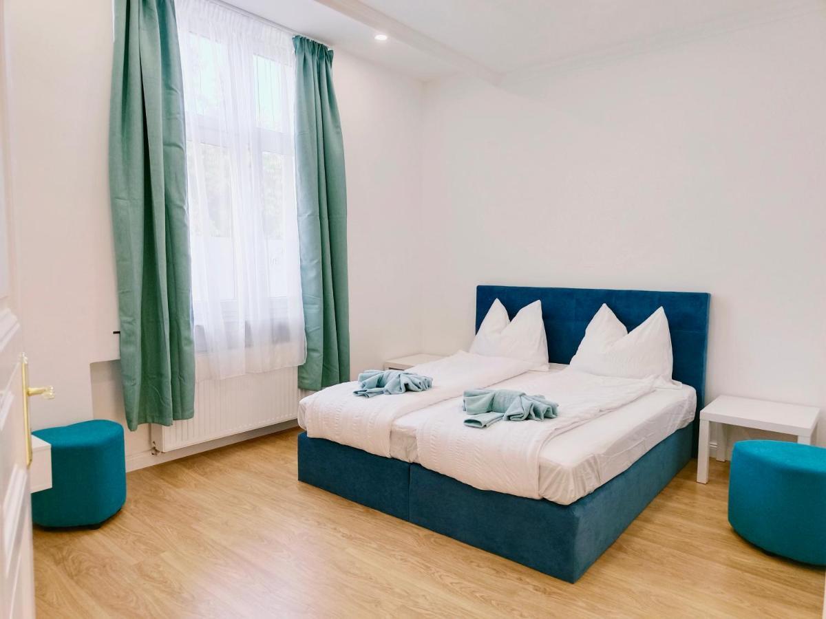 Ruyi Holiday Sopron Eksteriør billede
