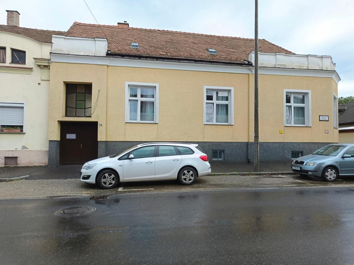 Ruyi Holiday Sopron Eksteriør billede