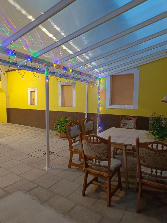 Ruyi Holiday Sopron Eksteriør billede