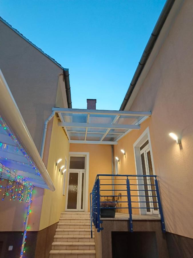 Ruyi Holiday Sopron Eksteriør billede
