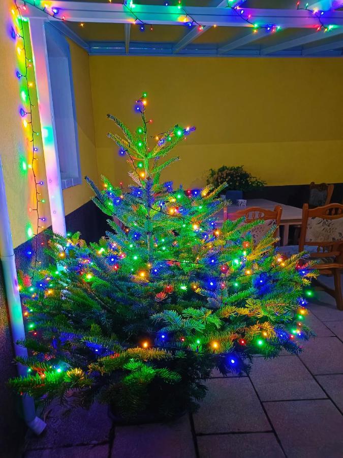 Ruyi Holiday Sopron Eksteriør billede