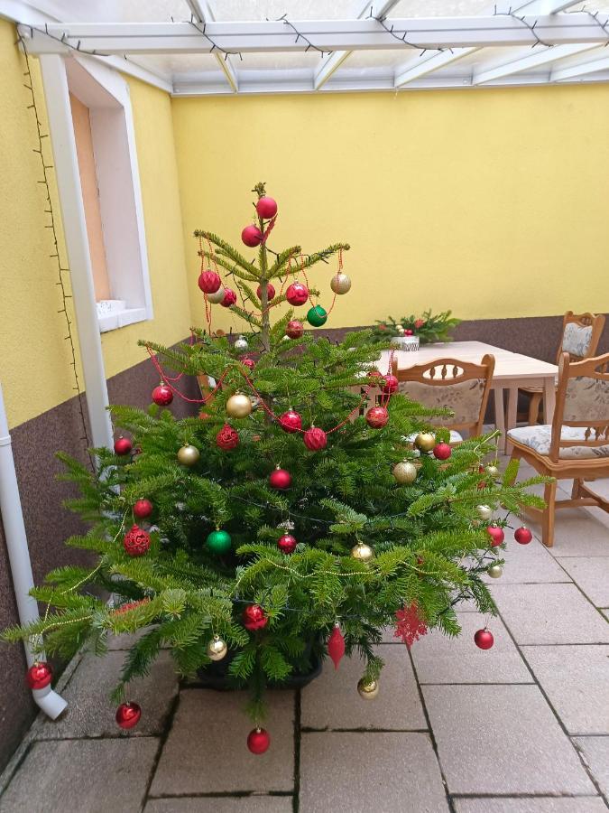 Ruyi Holiday Sopron Eksteriør billede