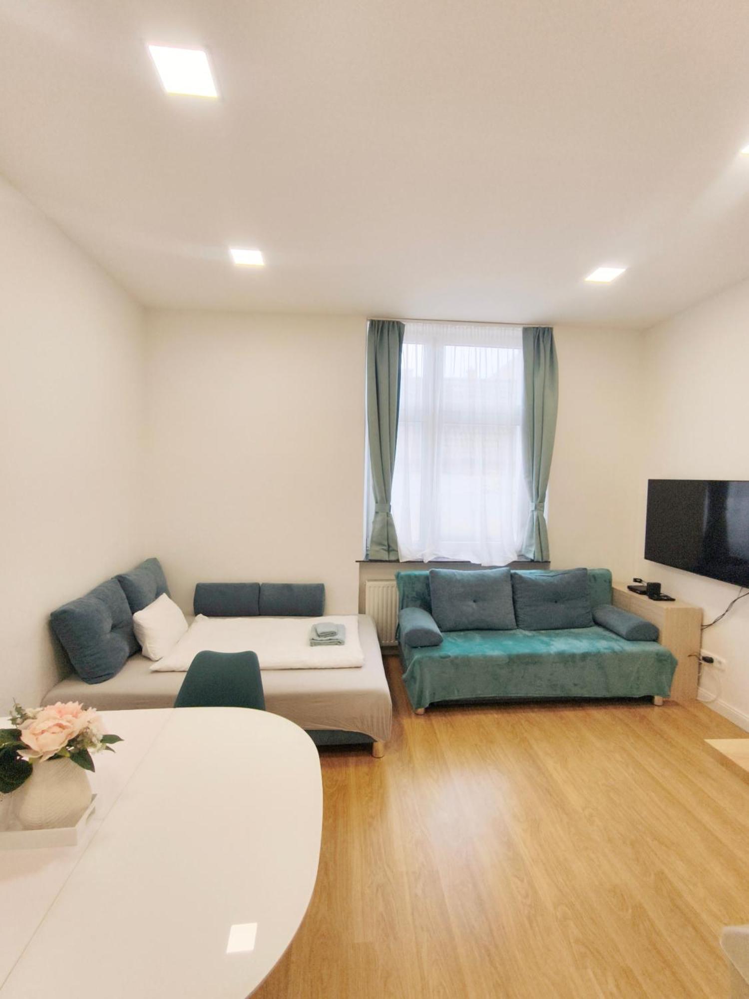 Ruyi Holiday Sopron Eksteriør billede